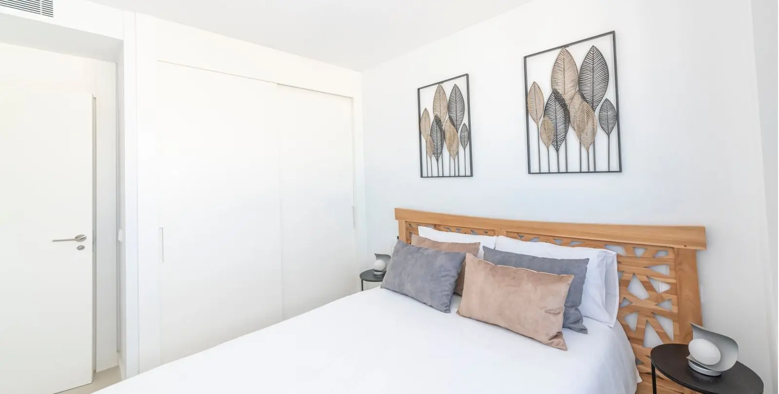 Sale of middle floor apartment in Fuengirola 29