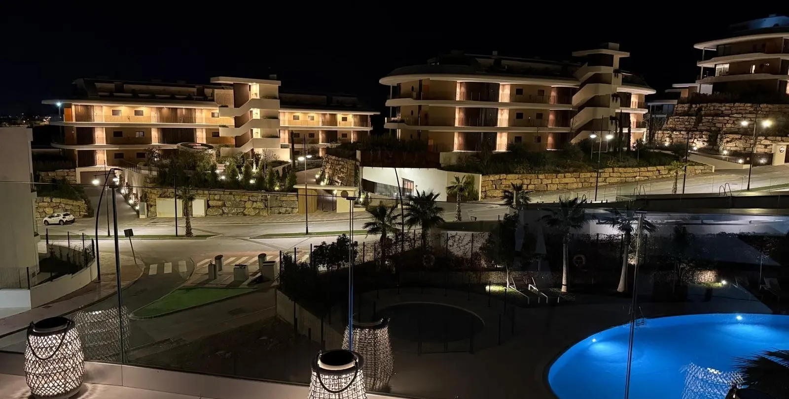 Sale of middle floor apartment in Fuengirola 36