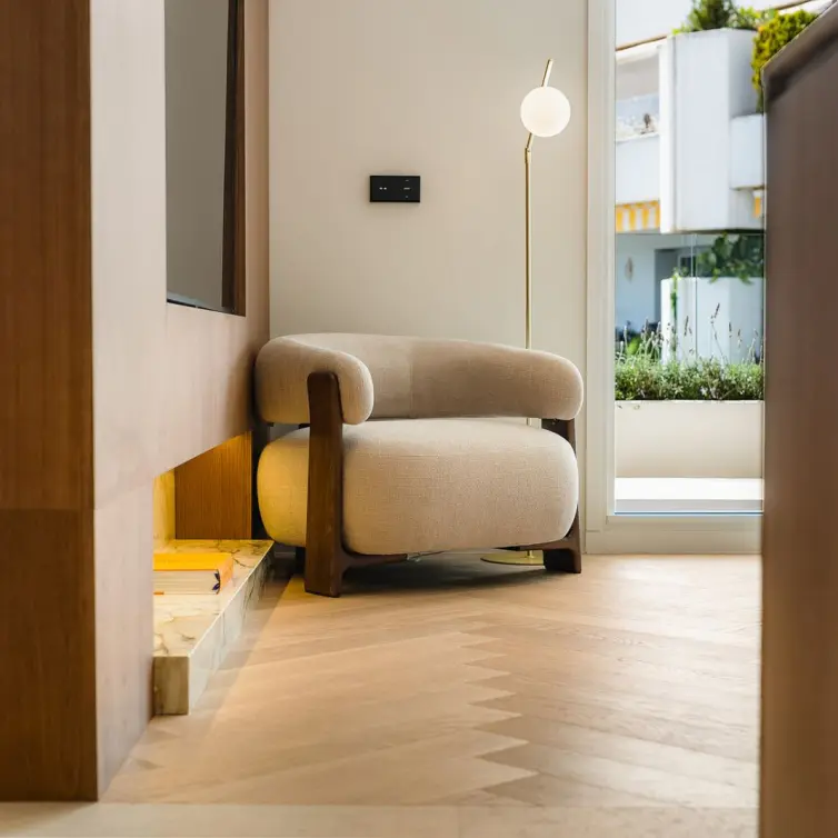 Sale of middle floor apartment in The Golden Mile