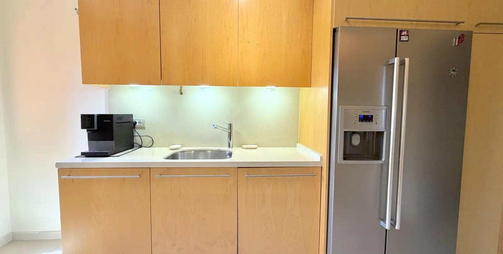 Venta de apartamento en planta media en Estepona 9