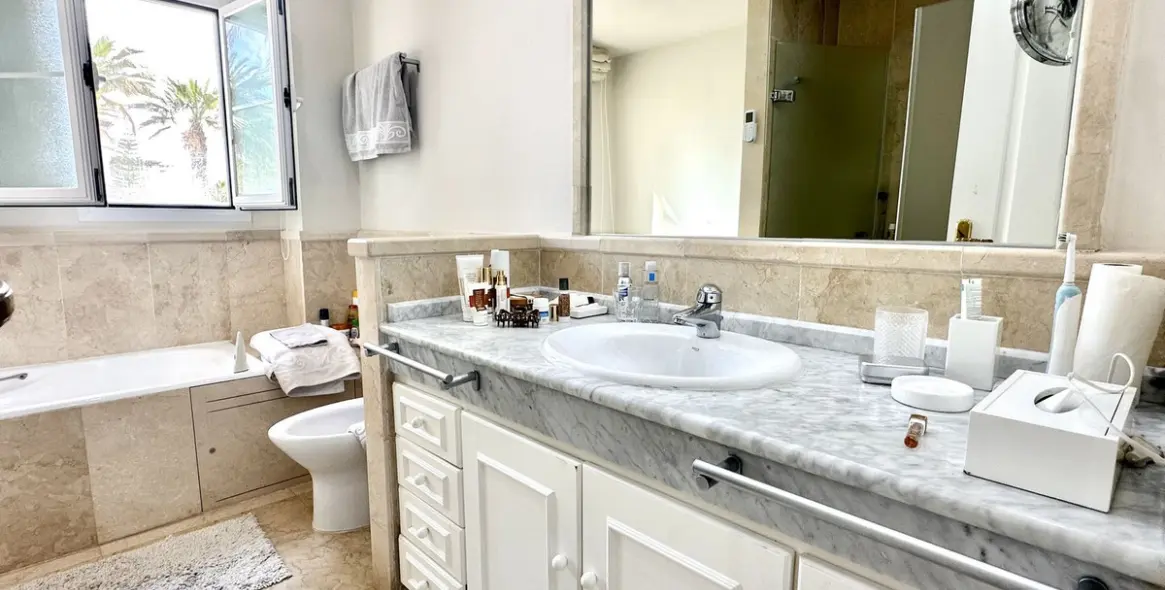 Long-term rent of ground floor apartment in San Pedro de Alcántara 32