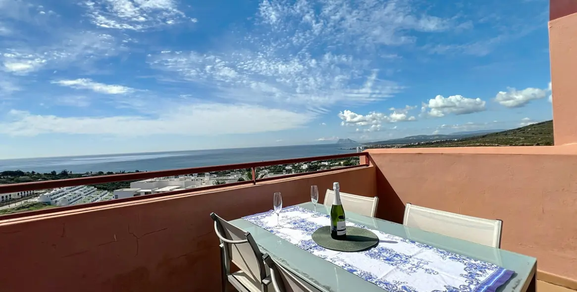 Sale of penthouse in Manilva 1