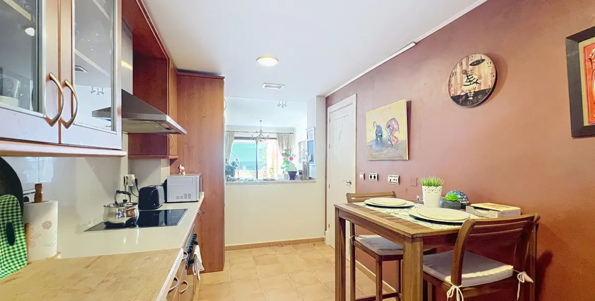Sale of penthouse in Manilva 12