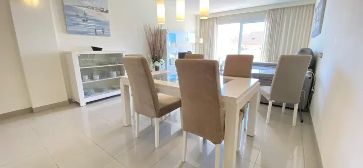 Продажа апартаментов на среднем этаже в Estepona 2