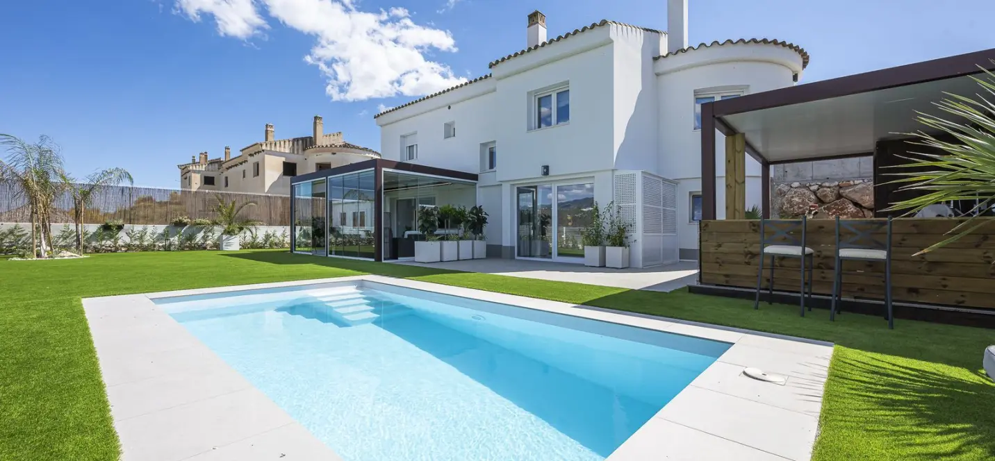 Sale of detached villa in La Viñuela 0
