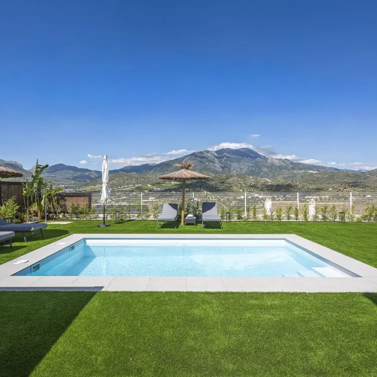 Sale of detached villa in La Viñuela