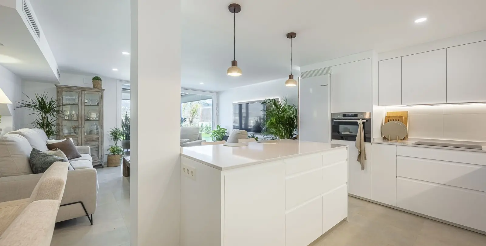 Sale of detached villa in La Viñuela 58