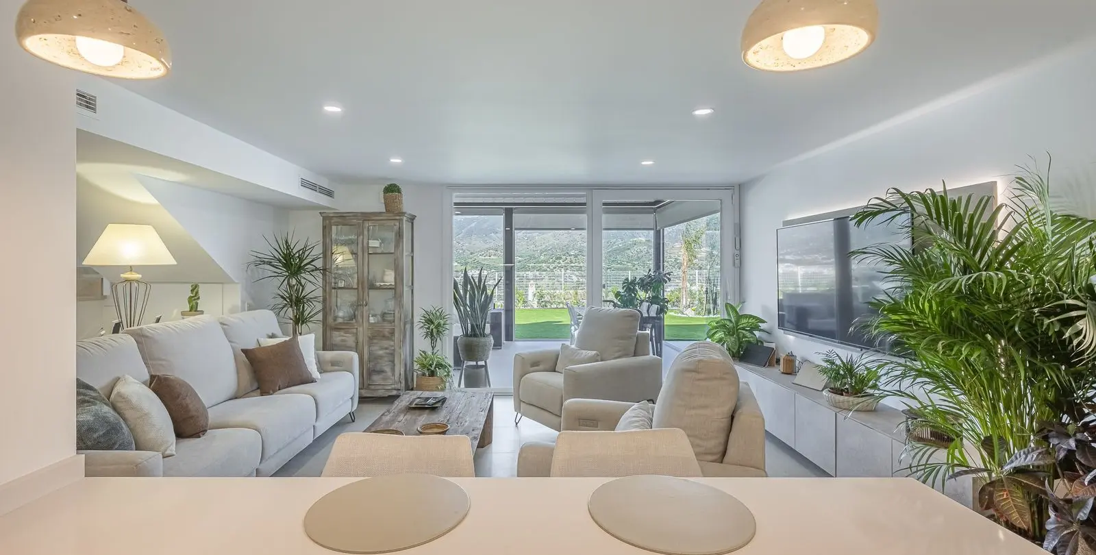 Sale of detached villa in La Viñuela 59