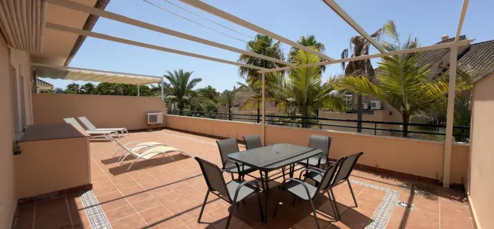 Продажа пентхауса в Elviria 0