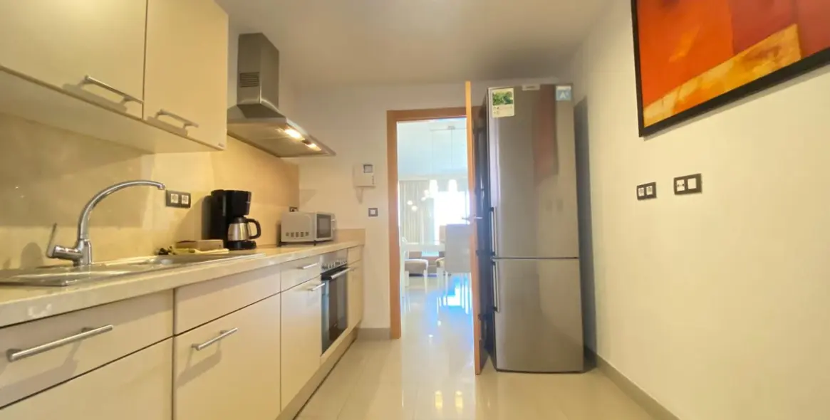 Venta de apartamento en planta baja en Estepona 3