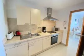 Image 4 thumb