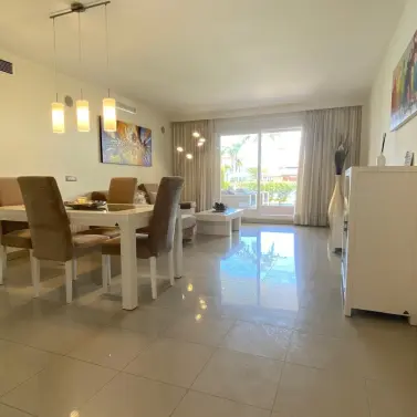 Sale of ground floor apartment in Estepona