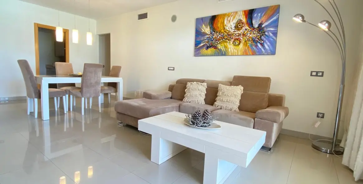 Venta de apartamento en planta baja en Estepona 7
