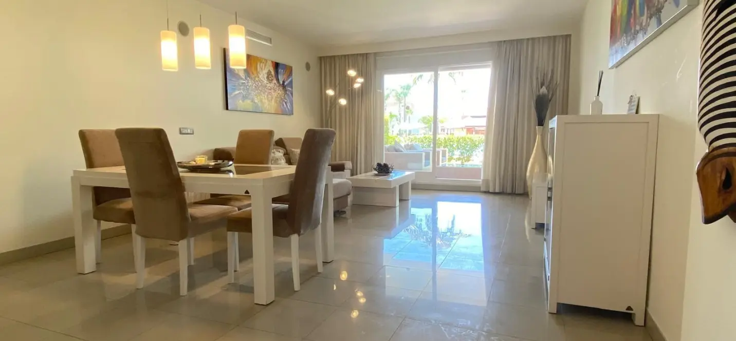 Продажа апартаментов на первом этаже в Estepona 4