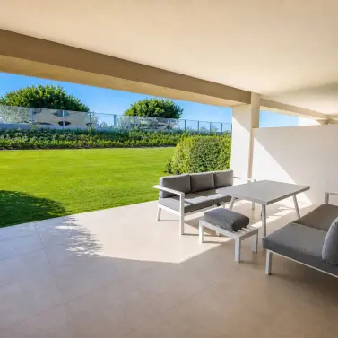 Продажа апартаментов на первом этаже в Casares Playa