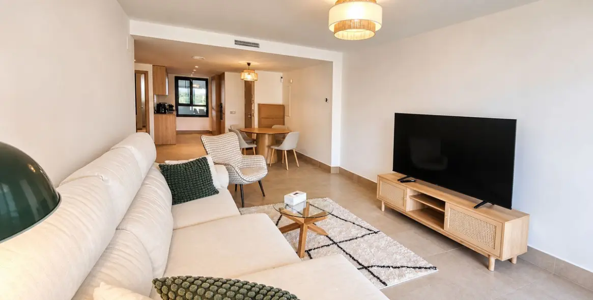 Продажа апартаментов на первом этаже в Casares Playa 6