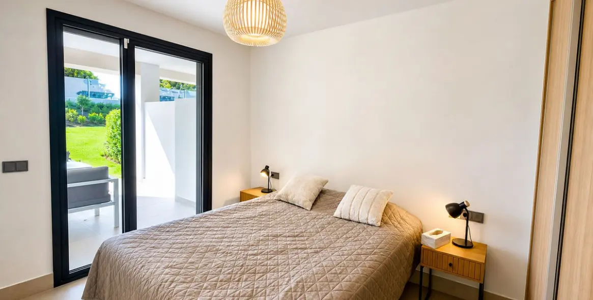 Продажа апартаментов на первом этаже в Casares Playa 10