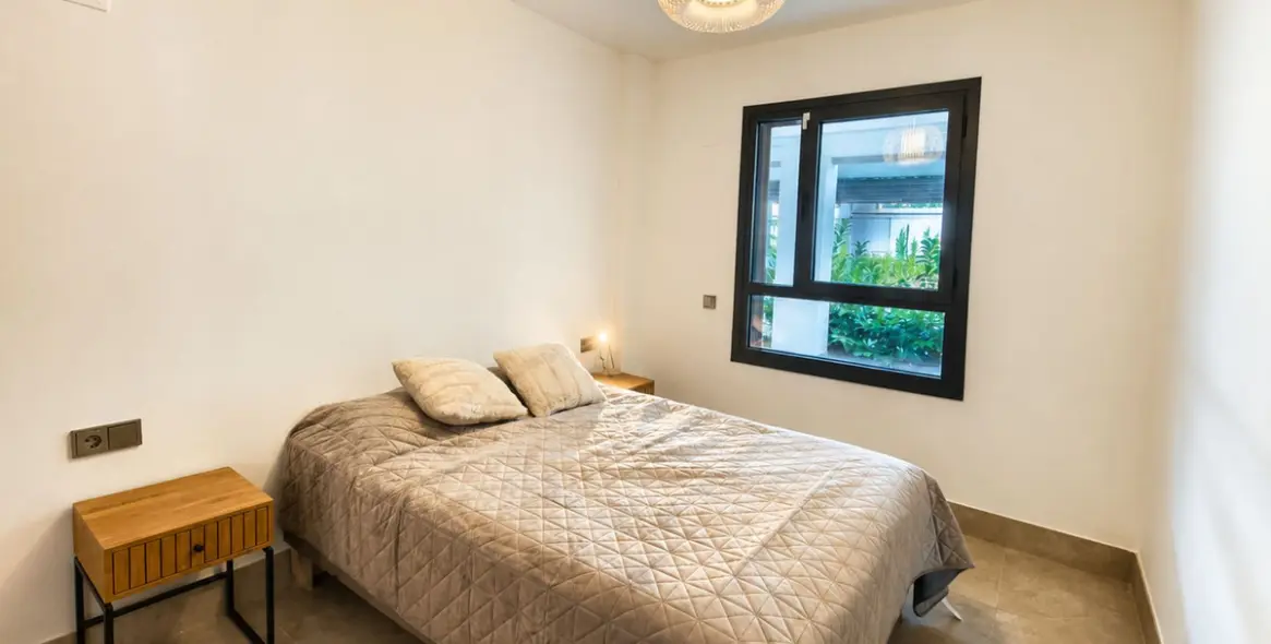 Продажа апартаментов на первом этаже в Casares Playa 15