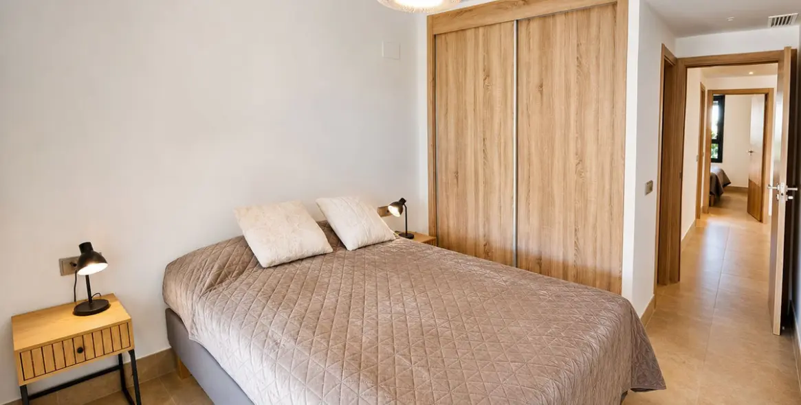 Продажа апартаментов на первом этаже в Casares Playa 33