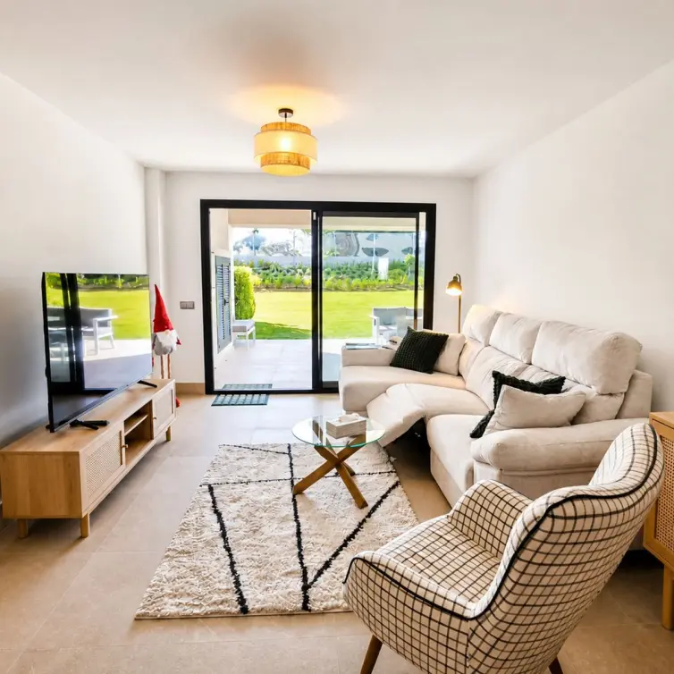 Venta de apartamento en planta baja en Casares Playa