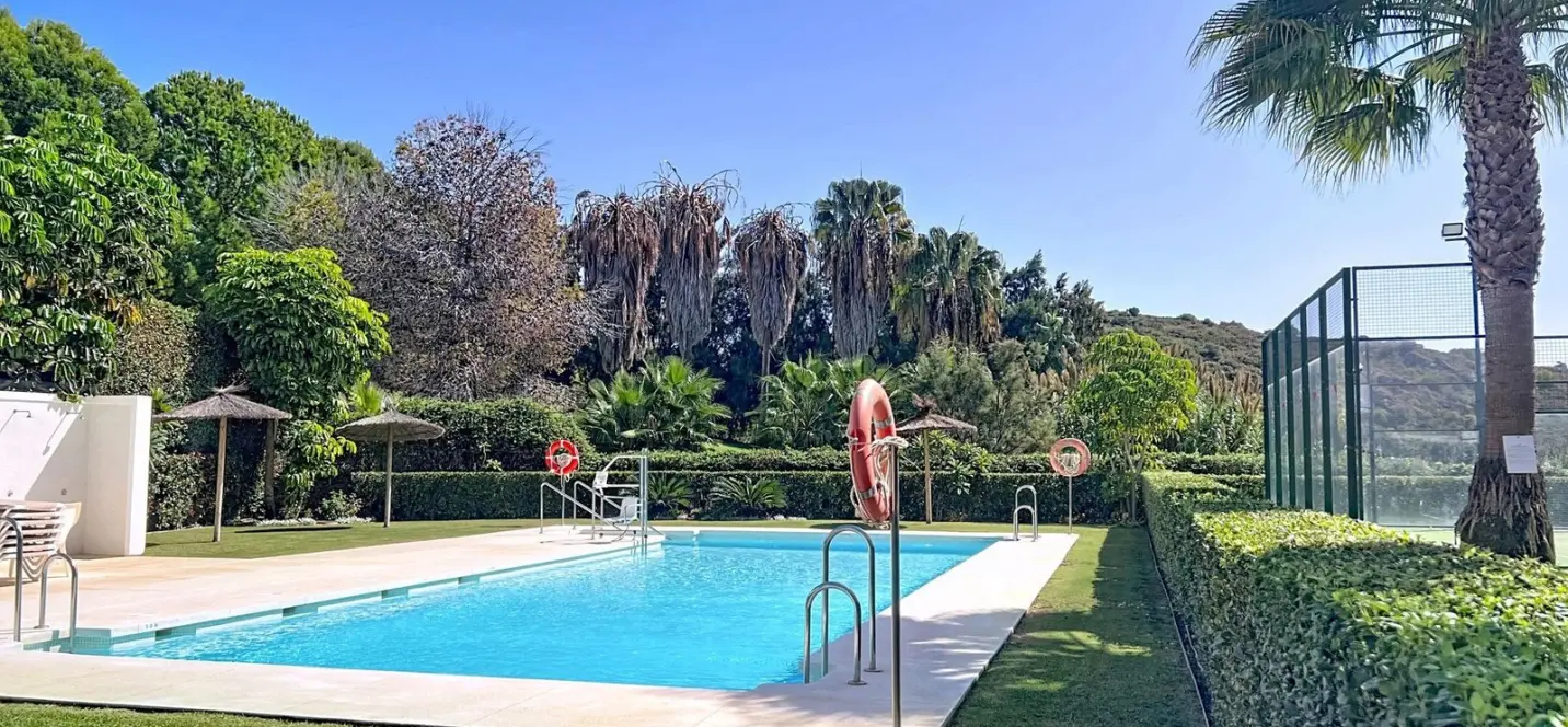 Venta de apartamento en planta baja en Casares 0