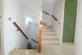 Image 28 thumb