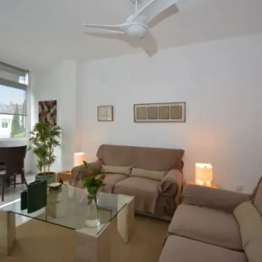 Sale of middle floor apartment in The Golden Mile