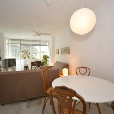 Sale of middle floor apartment in The Golden Mile