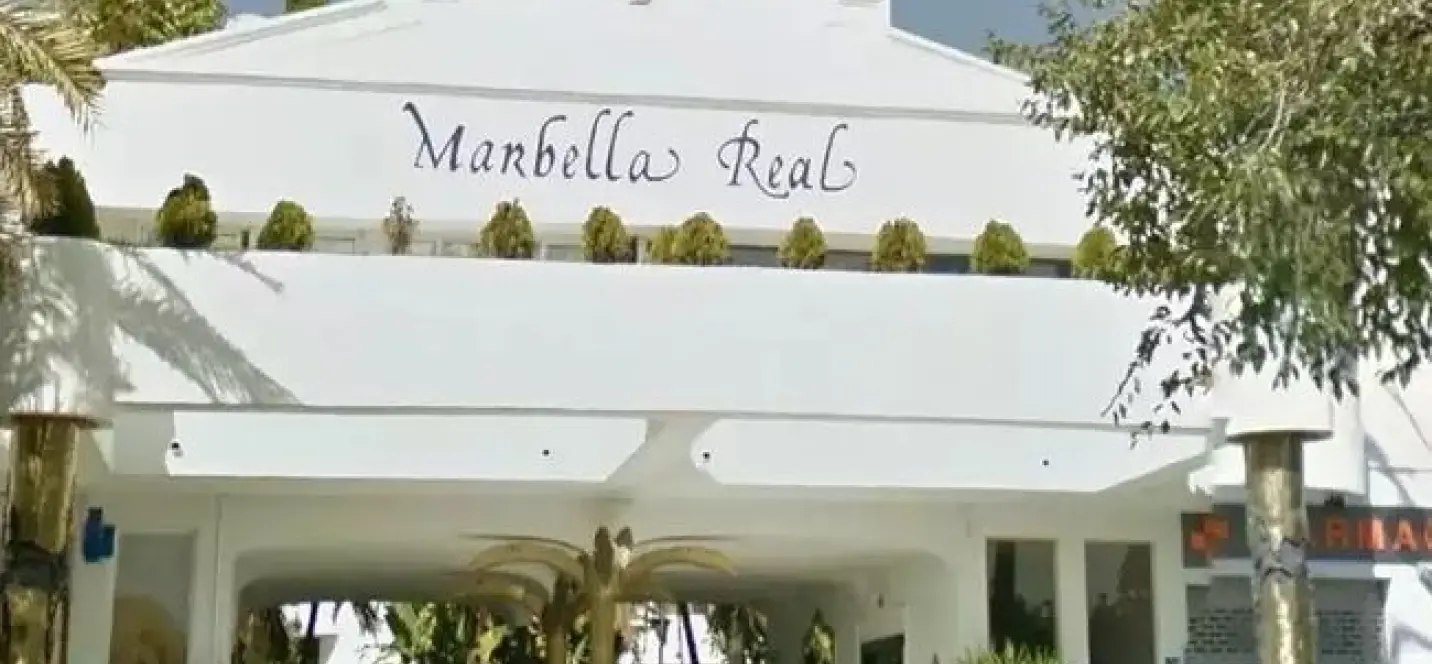 Venta de apartamento en planta media en The Golden Mile 3