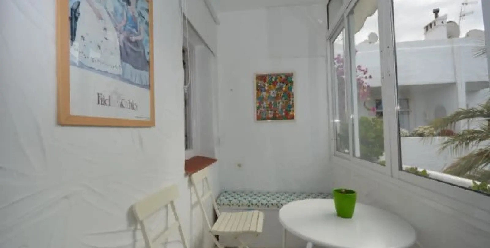 Sale of middle floor apartment in The Golden Mile 16
