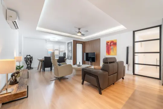 Image 1 thumb