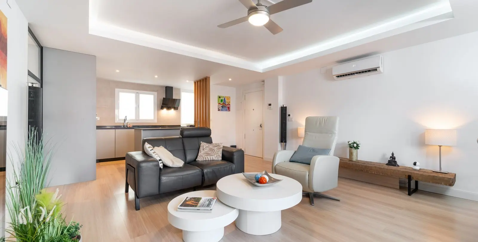 Sale of middle floor apartment in Málaga Centro 3