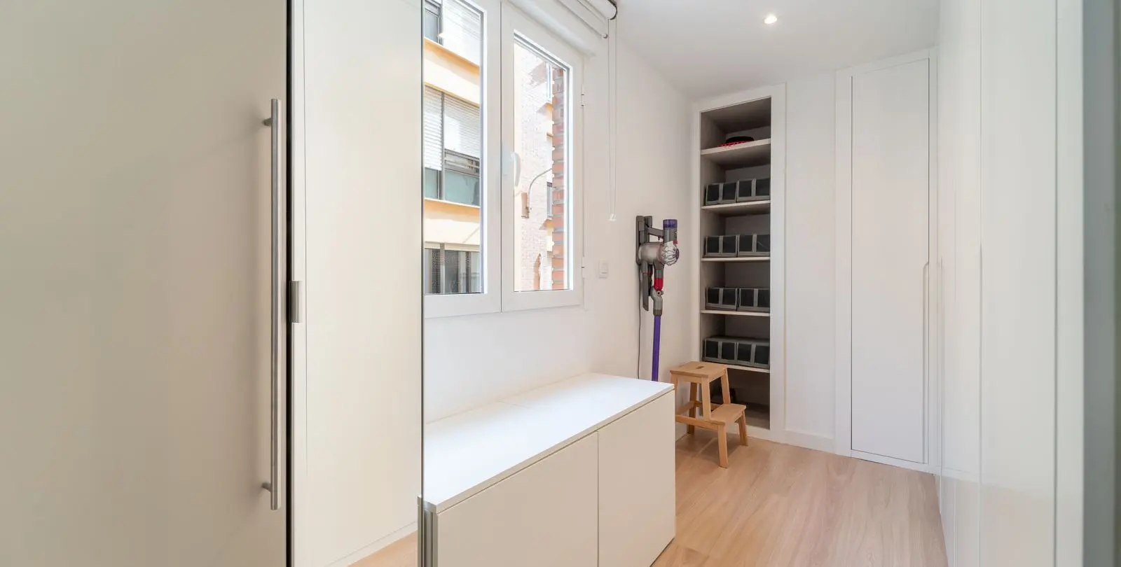 Sale of middle floor apartment in Málaga Centro 14