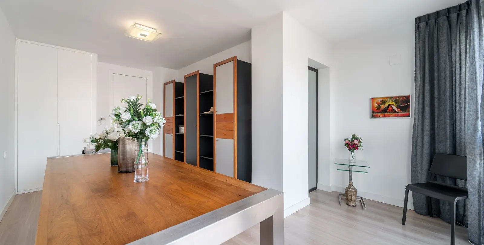 Sale of middle floor apartment in Málaga Centro 18