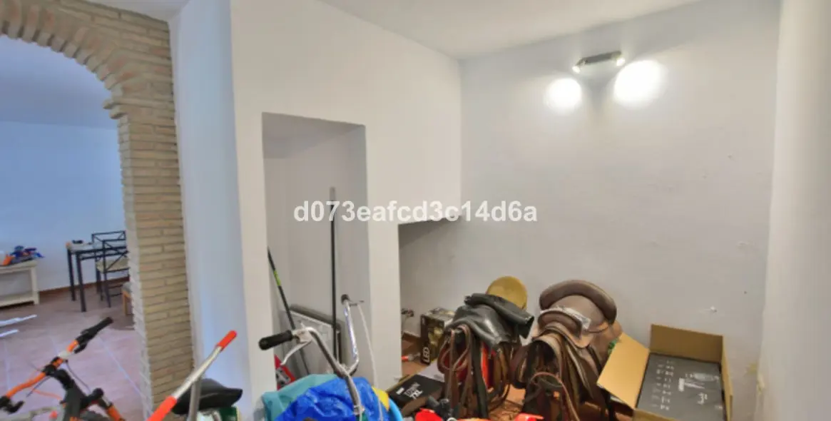Продажа  отдельно стоящей виллы в Arriate 66