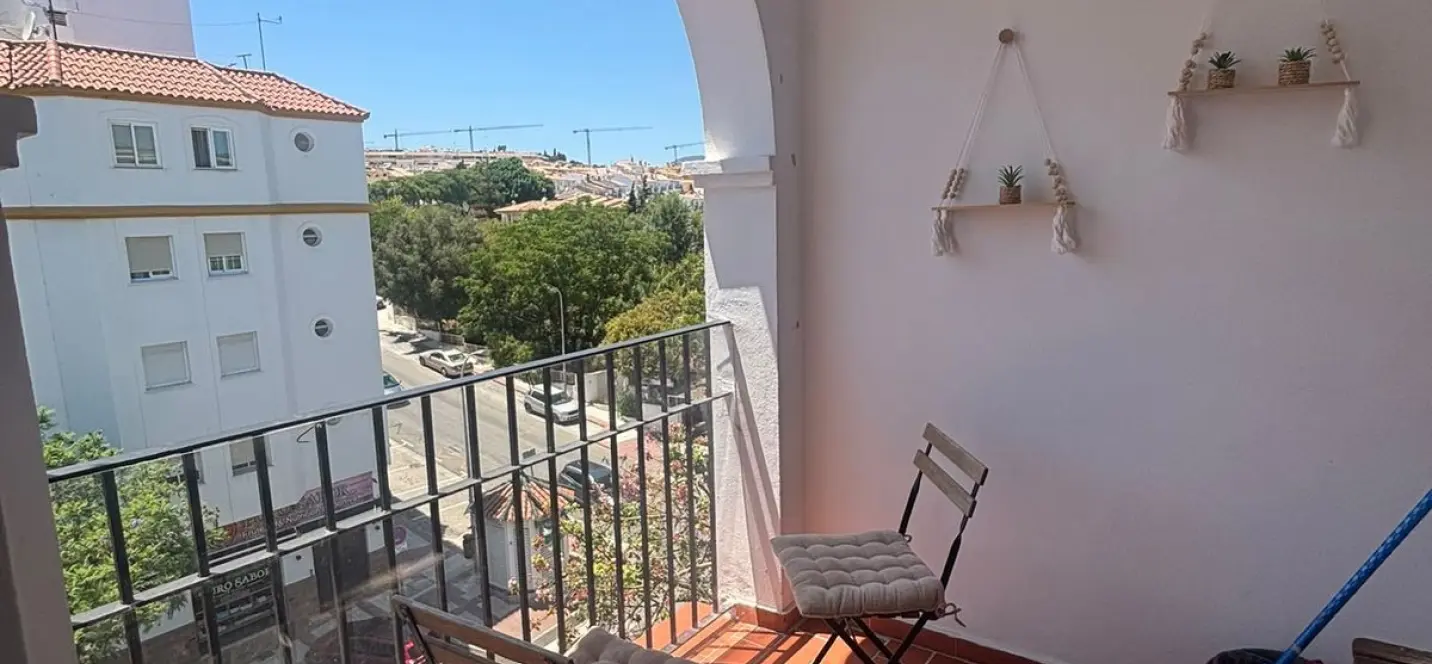 Sale of penthouse in Estepona 1