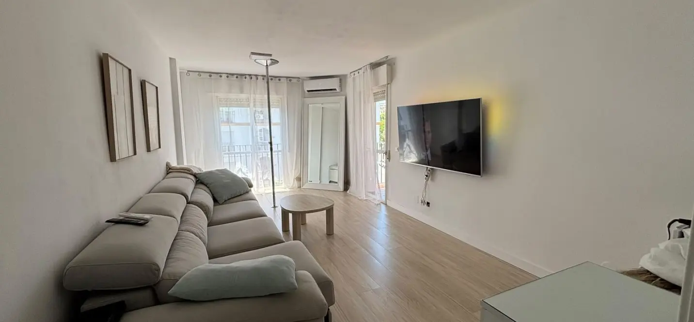 Sale of penthouse in Estepona 3