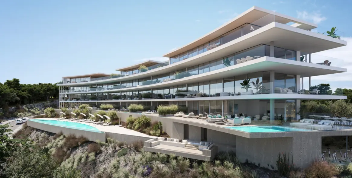 Sale of middle floor apartment in Fuengirola 2