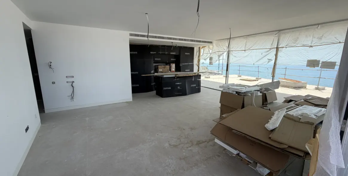 Sale of middle floor apartment in Fuengirola 38