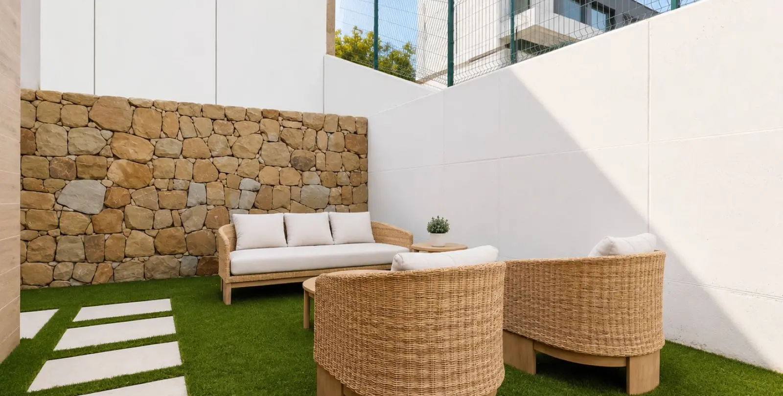 Sale of townhouse in Atalaya 13