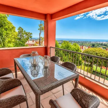 Venta de apartamento en planta media en Los Flamingos