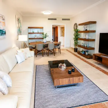 Venta de apartamento en planta media en Los Flamingos