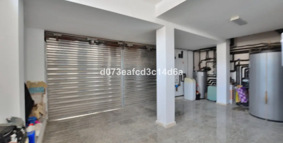 Venta de villa independiente en Ronda 8