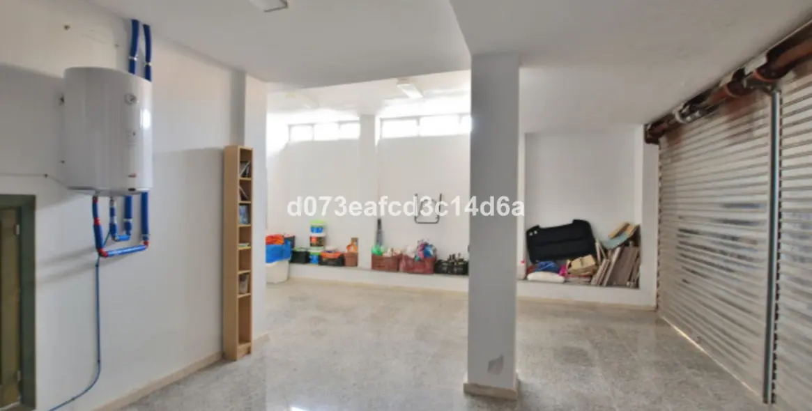 Venta de villa independiente en Ronda 9