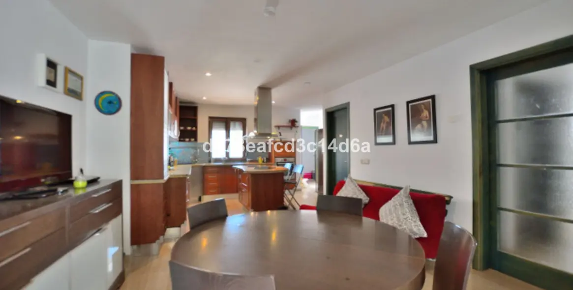 Venta de villa independiente en Ronda 12