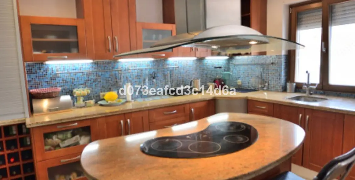 Venta de villa independiente en Ronda 16