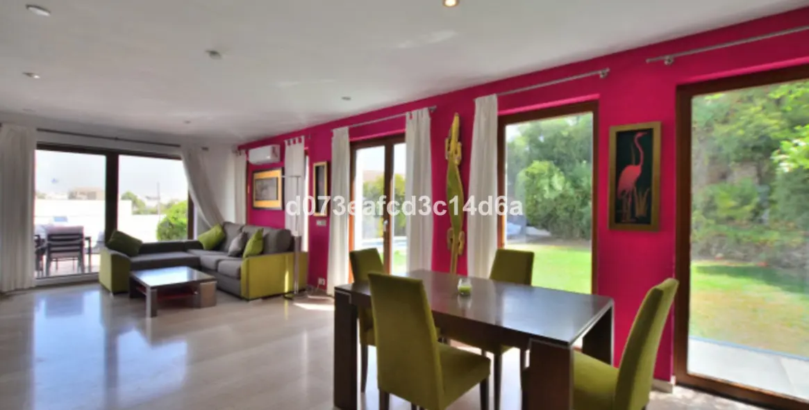Venta de villa independiente en Ronda 21