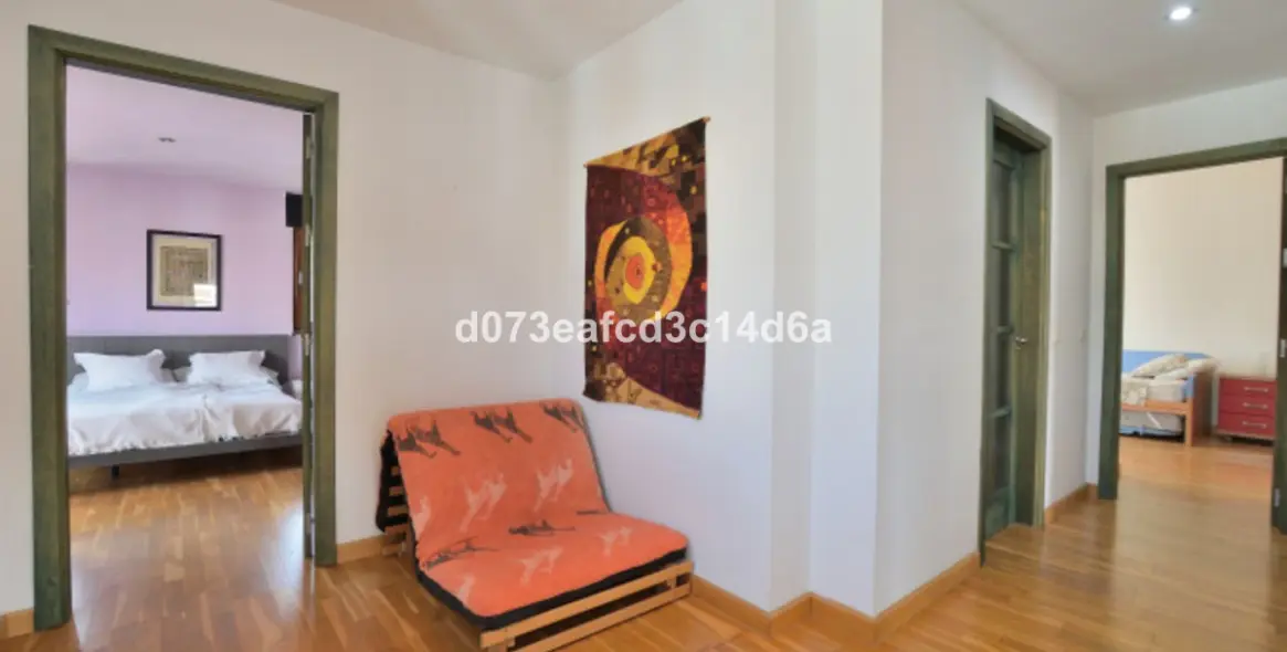 Venta de villa independiente en Ronda 45