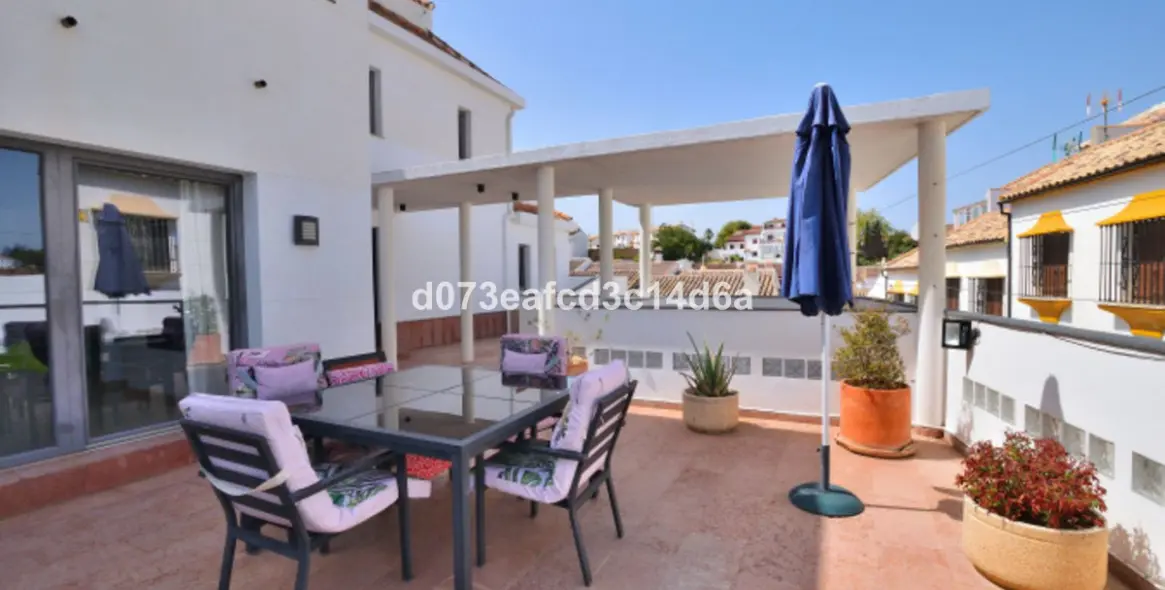 Venta de villa independiente en Ronda 78