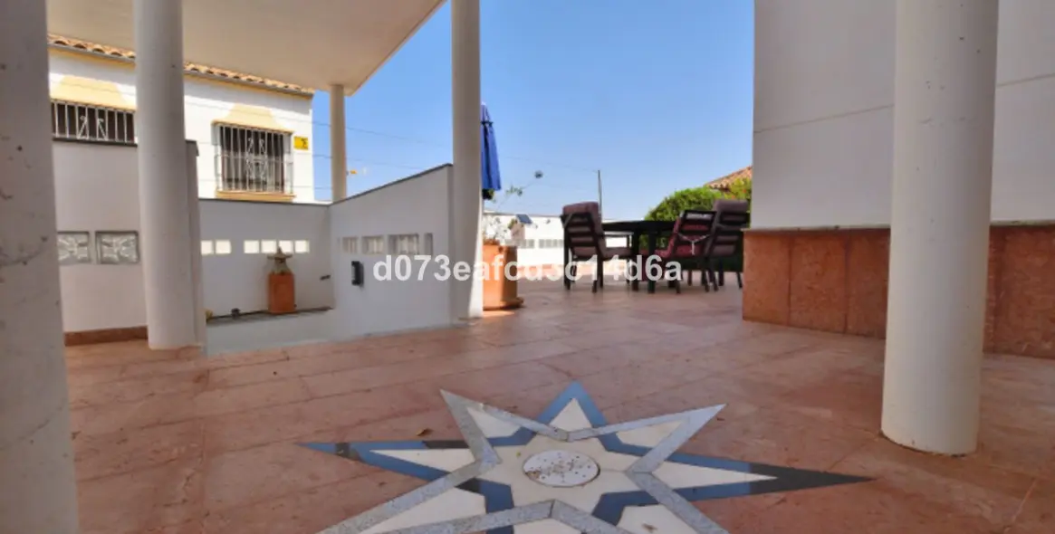 Venta de villa independiente en Ronda 84